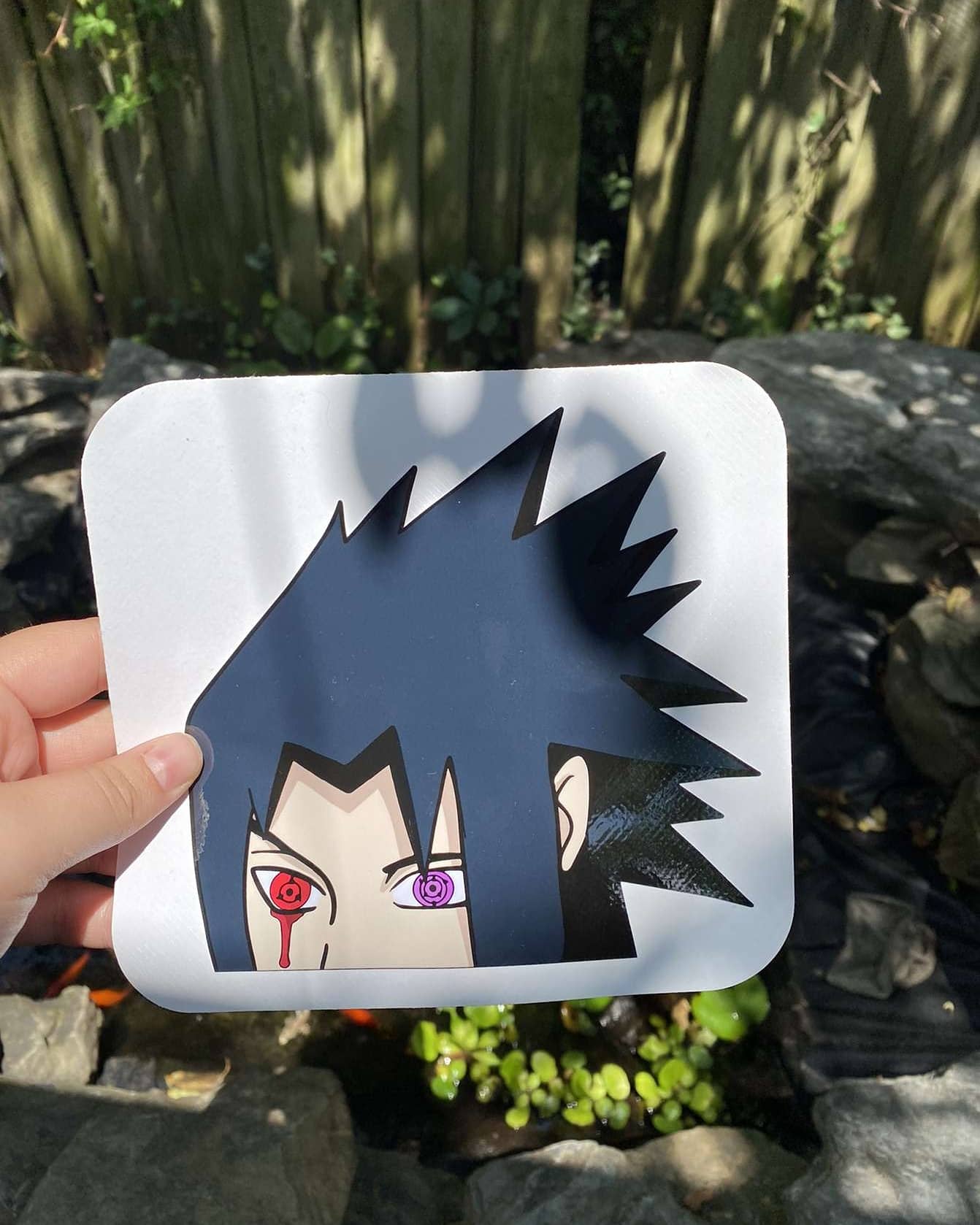 Sasuke Uchiha Peeker